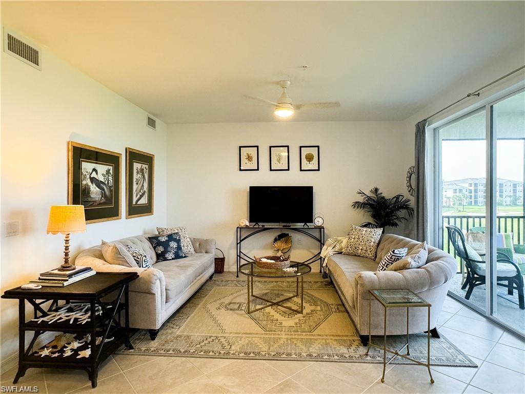 5651 Double Eagle Cir 4323 Property Photo 3