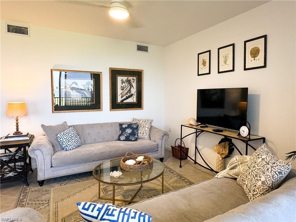 5651 Double Eagle Cir 4323 Property Photo 5