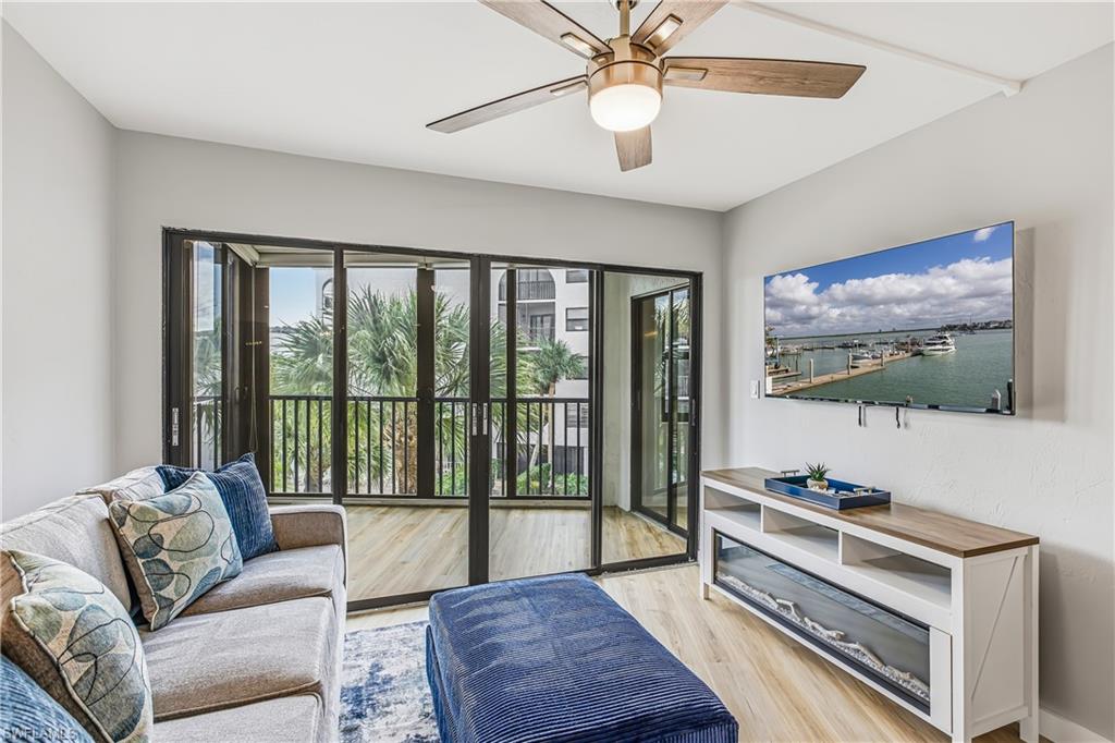 1027 Anglers Cv B301 Property Photo 2