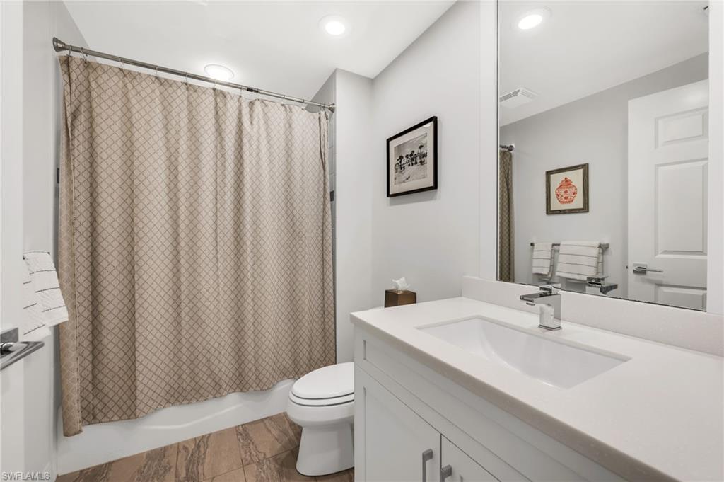 455 Cove Tower Dr 304 Property Photo 11