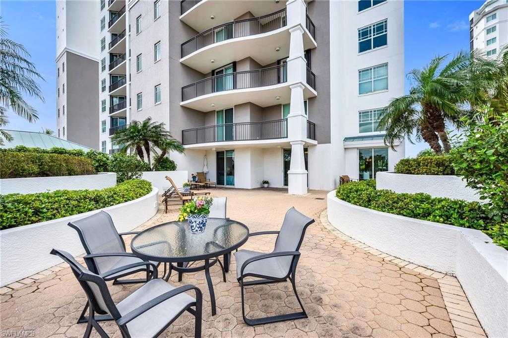 455 Cove Tower Dr 304 Property Photo 22