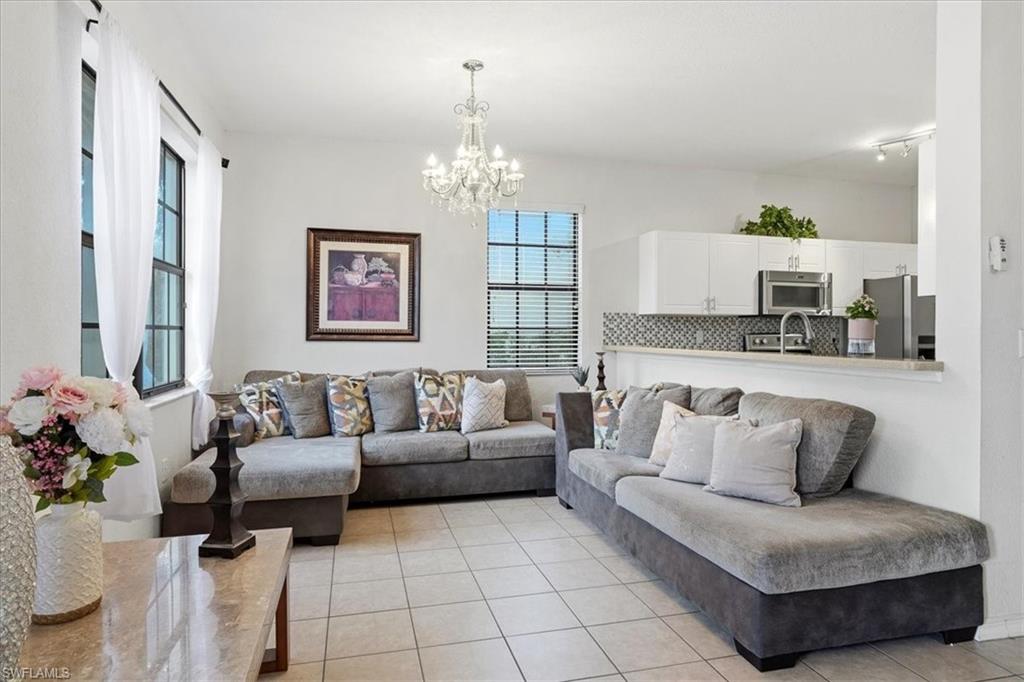7576 Bristol Cir Property Photo 8