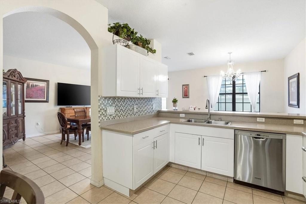 7576 Bristol Cir Property Photo 11