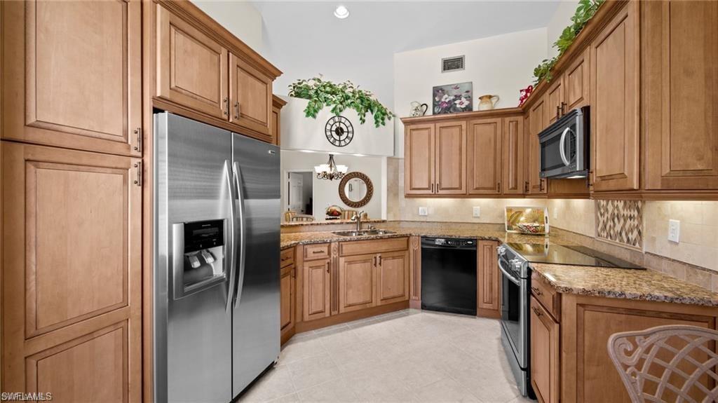 577 Beachwalk Cir R202 Property Photo 8