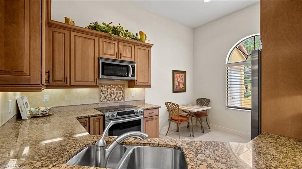 577 Beachwalk Cir R202 Property Photo 11