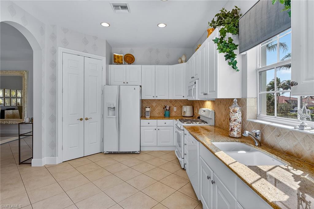 9031 Cherry Oaks Trl 201 Property Photo 11
