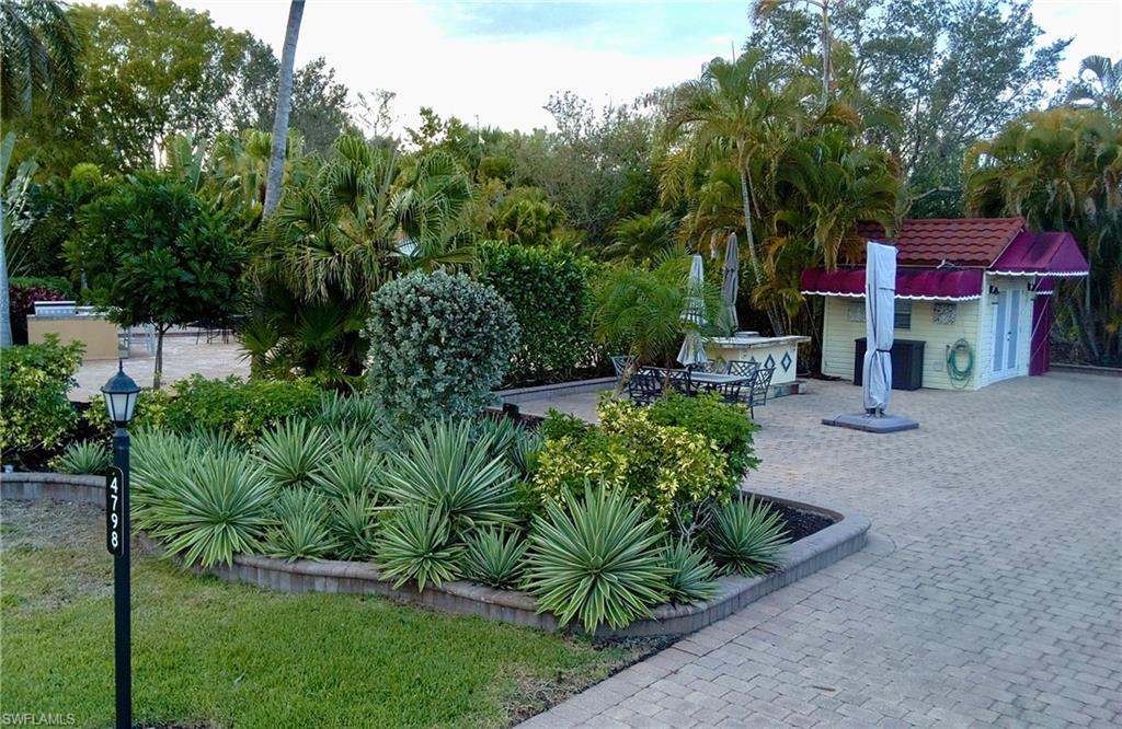 4798 Southern Breeze Dr Property Photo 3