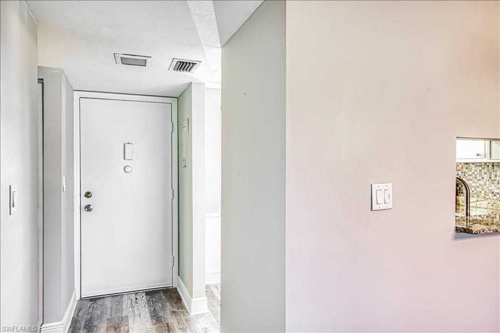 6220 Augusta Dr 107 Property Photo 6