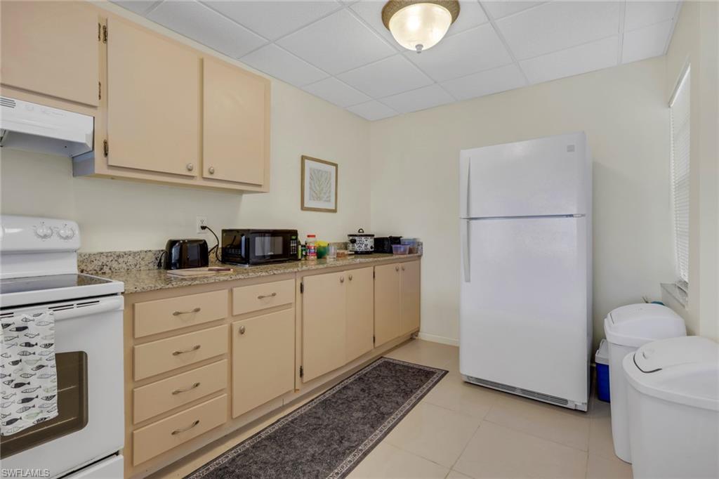 1057 Forest Lakes Dr 1208 Property Photo 6