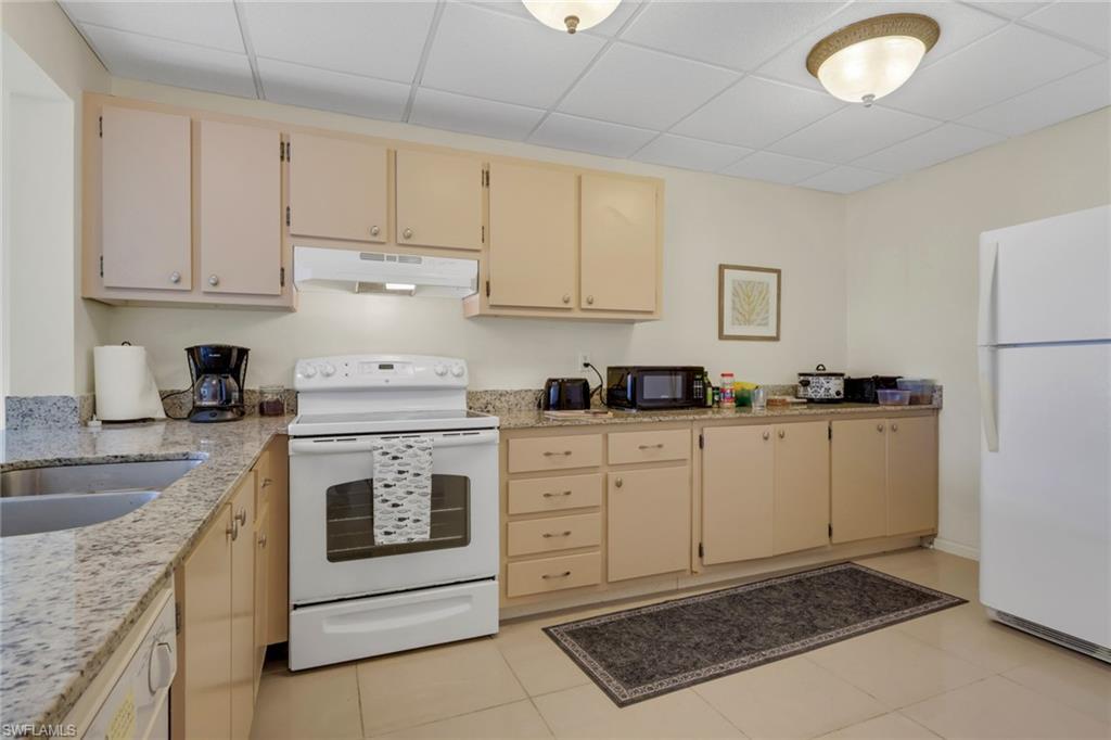 1057 Forest Lakes Dr 1208 Property Photo 7