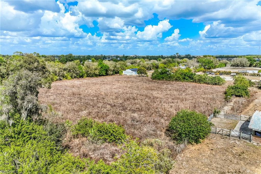 26118 Cutting Horse Ln Property Photo 13