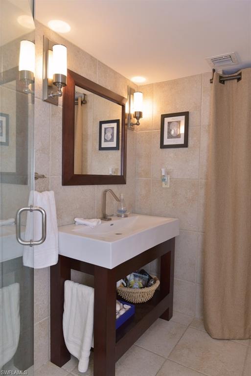 4001 Gulf Shore Blvd N 707 Property Photo 22