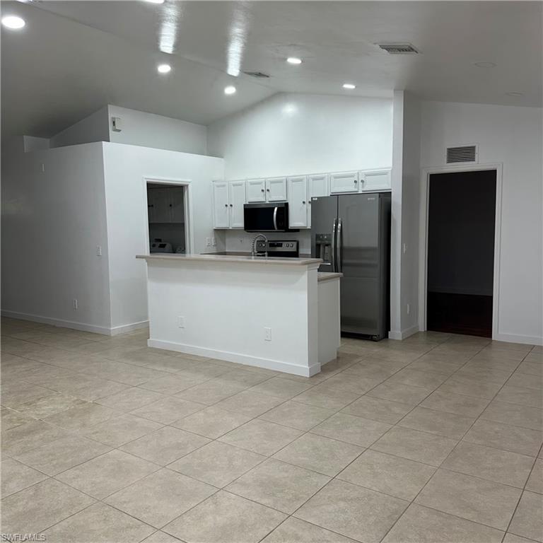 2805 14th St W Property Photo 10