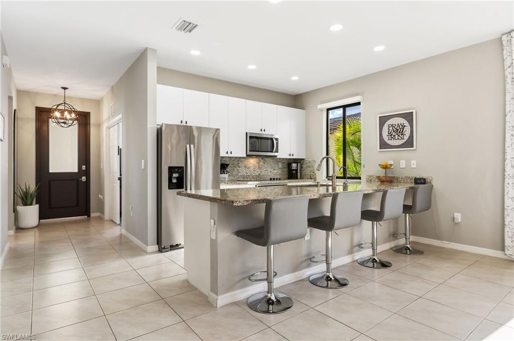 5053 Arancia Ln Property Photo 8