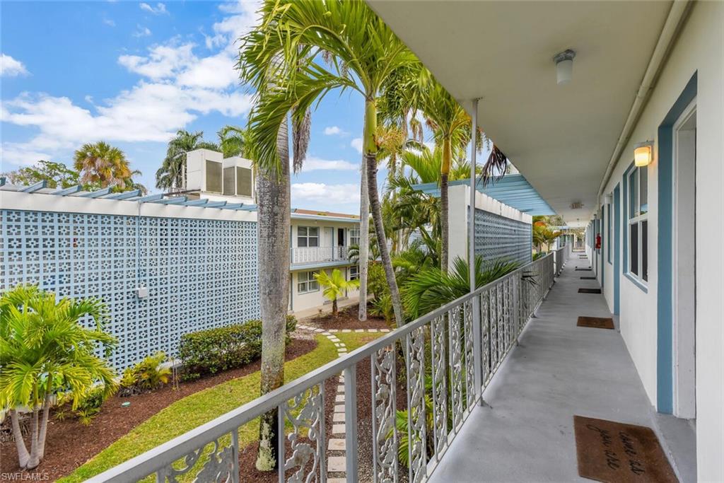 1295 Gulf Shore Blvd S 218 Property Photo 2