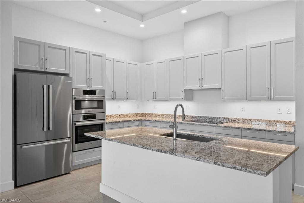 4142 Bay Beach Ln 205 Property Photo 11