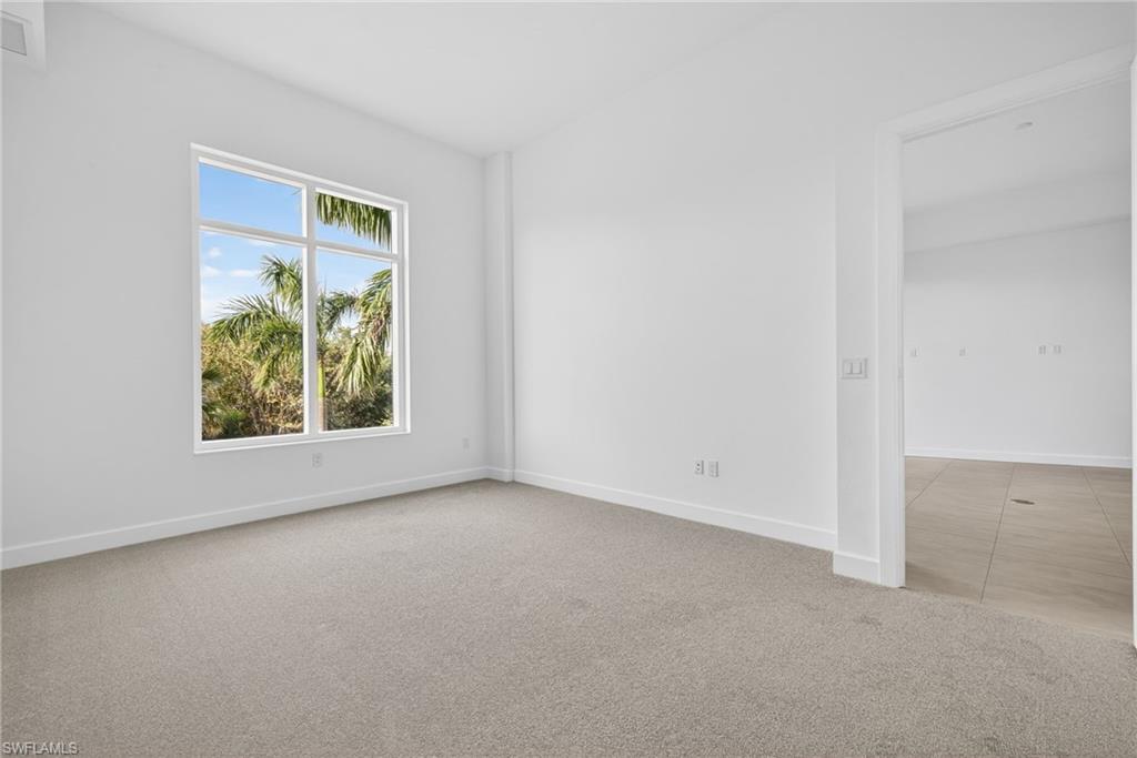 4142 Bay Beach Ln 205 Property Photo 16
