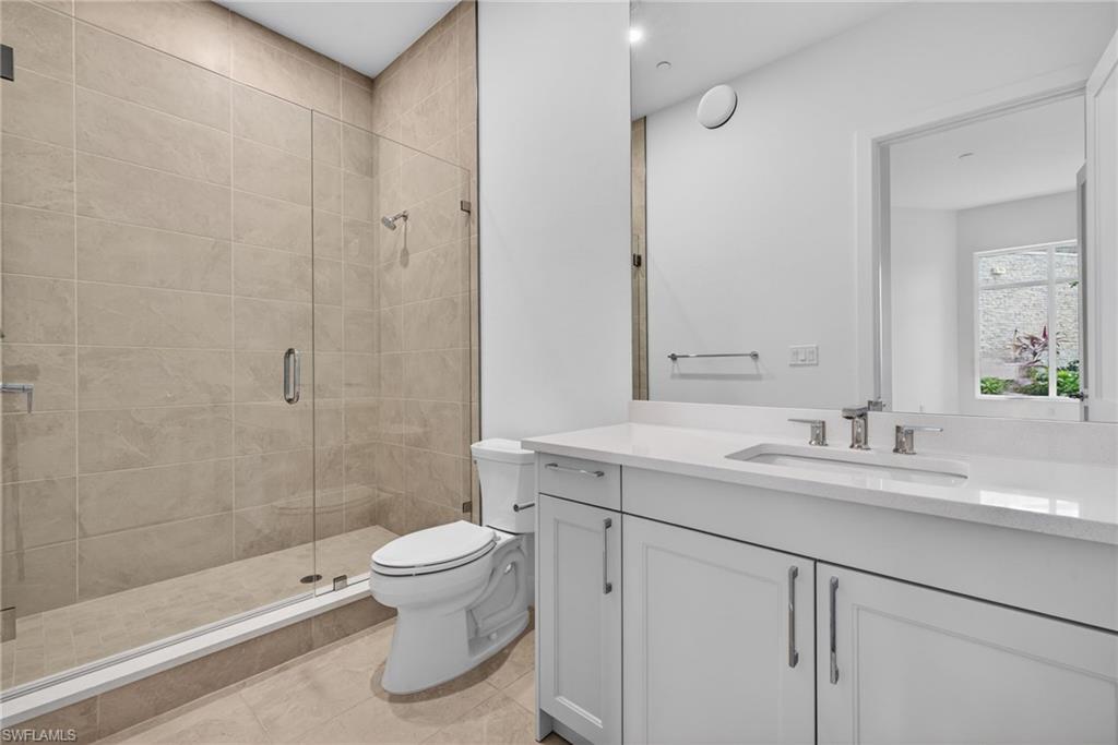 4142 Bay Beach Ln 205 Property Photo 25
