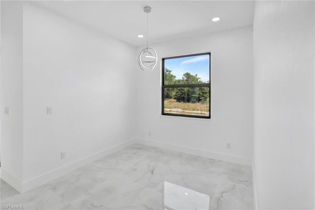 803 16th St Property Photo 6