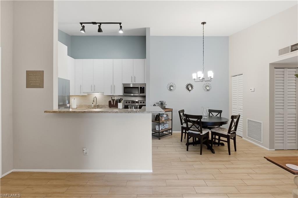 14861 Summerlin Woods Dr 6 Property Photo 3
