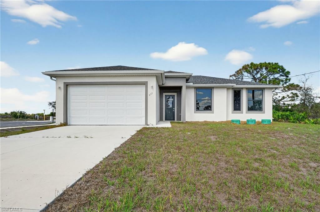 633 Cane St E Property Photo 31