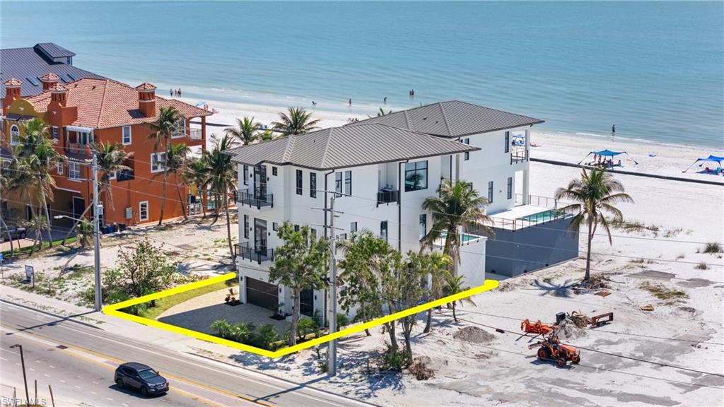 3050 Estero BLVD Property Photo 1
