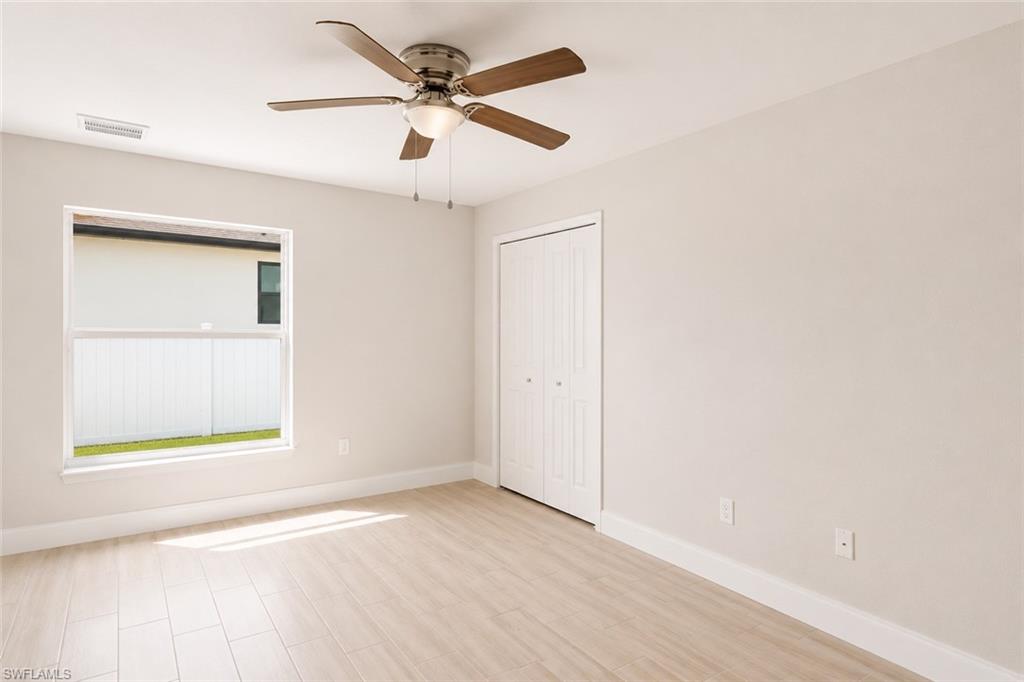 221 29th Pl Property Photo 13