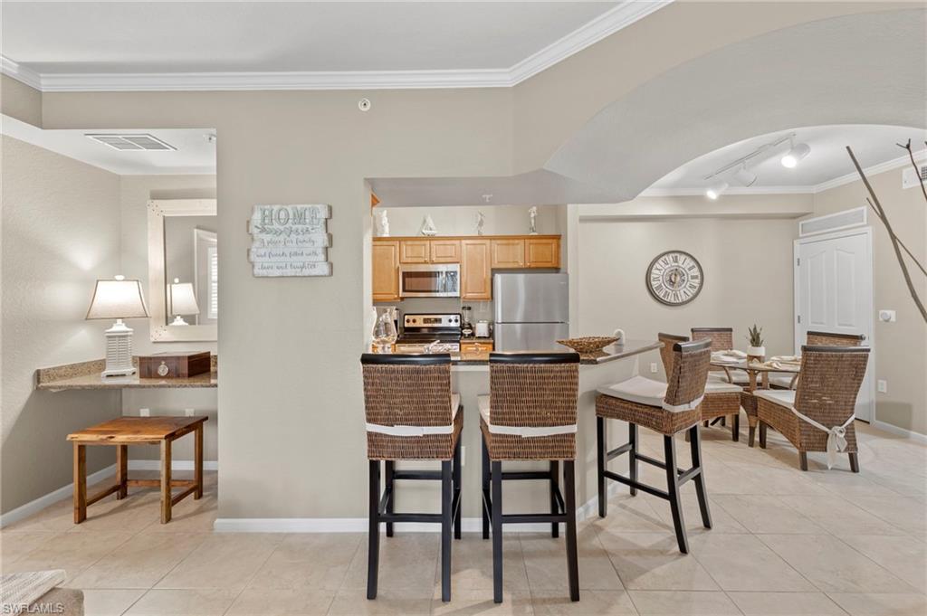 12955 Positano Cir 104 Property Photo 6