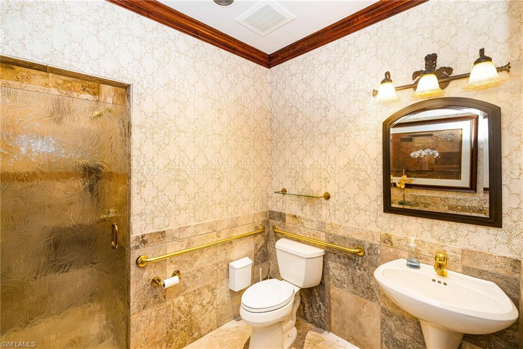 25110 Bernwood Dr 101 Property Photo 32
