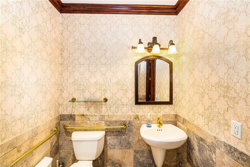 25110 Bernwood Dr 101 Property Photo 33
