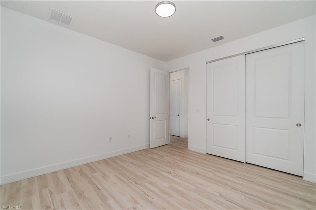 12750 Woodbury Dr Property Photo 22