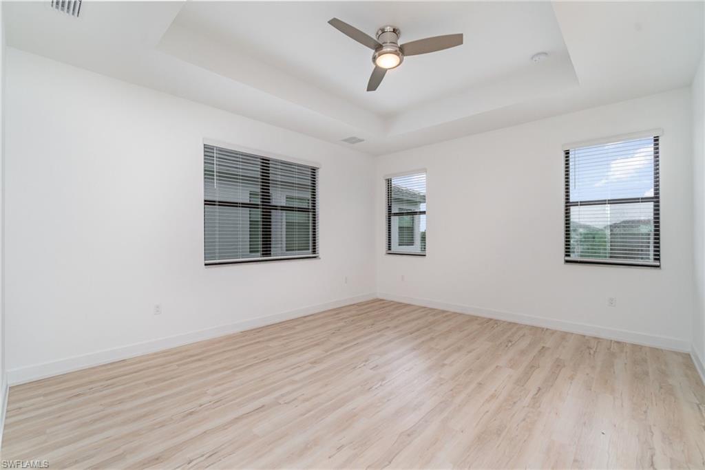 12750 Woodbury Dr Property Photo 24