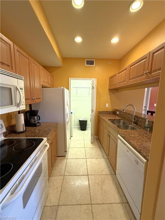 13110 Bella Casa Cir 214 Property Photo 10