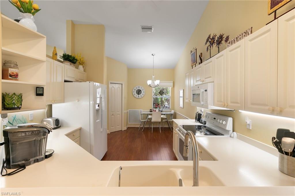 8140 Chancel Ct 2 Property Photo 6