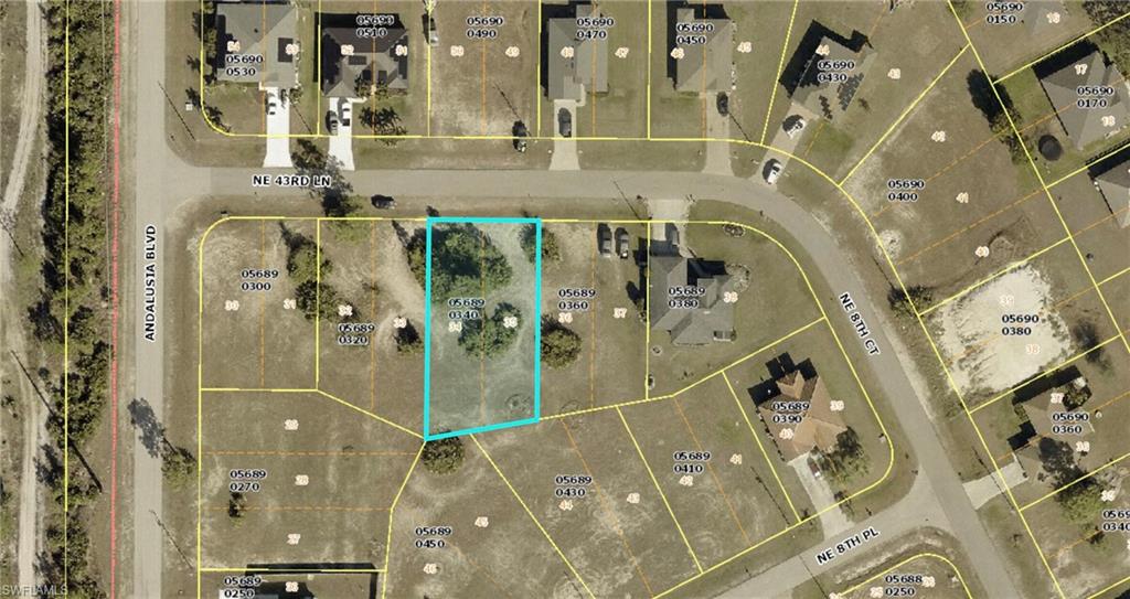 808 43rd Ln Property Photo 2