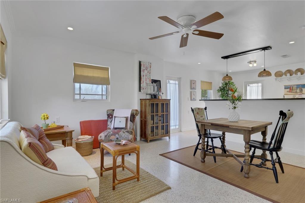 1290 Venetian Way Property Photo 11