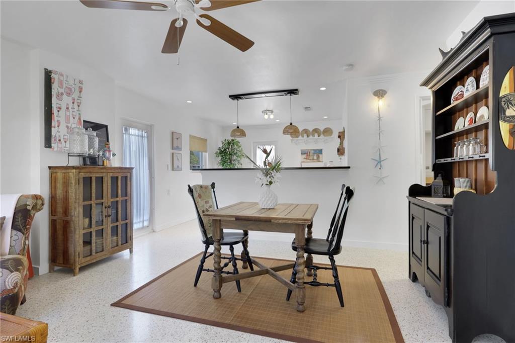 1290 Venetian Way Property Photo 12