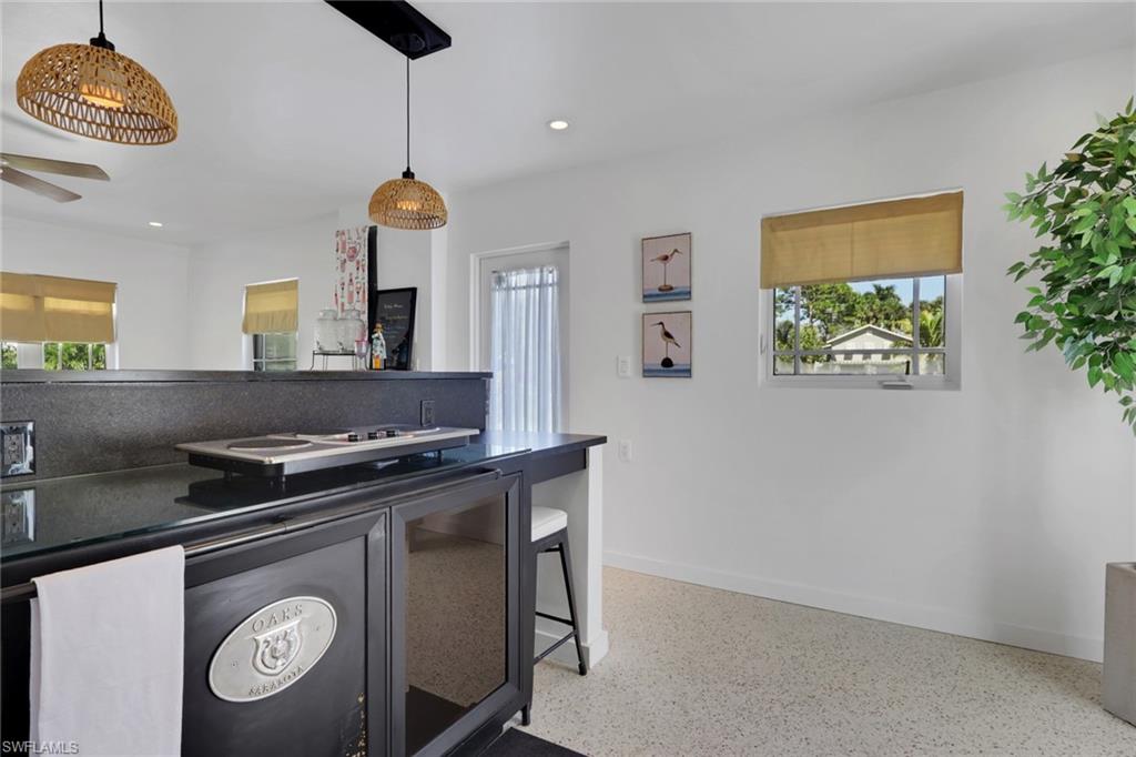 1290 Venetian Way Property Photo 18