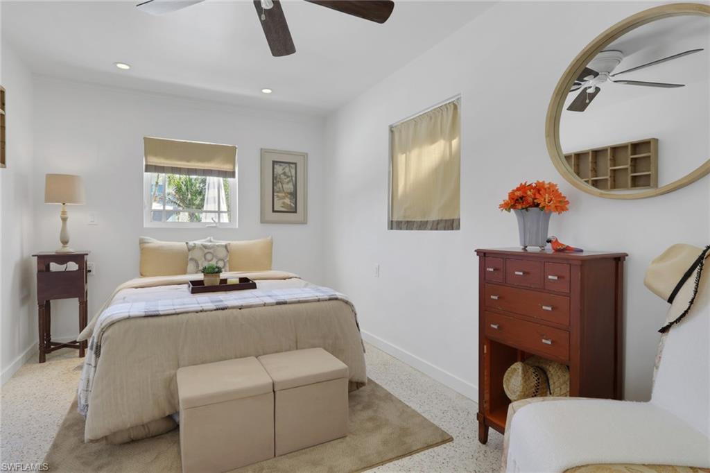 1290 Venetian Way Property Photo 20