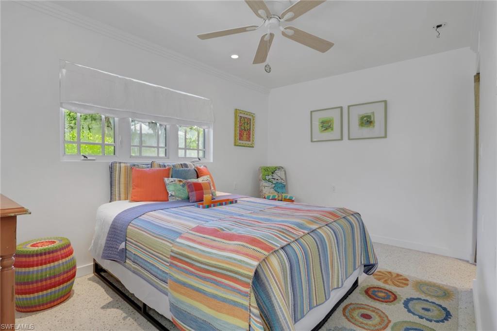 1290 Venetian Way Property Photo 24