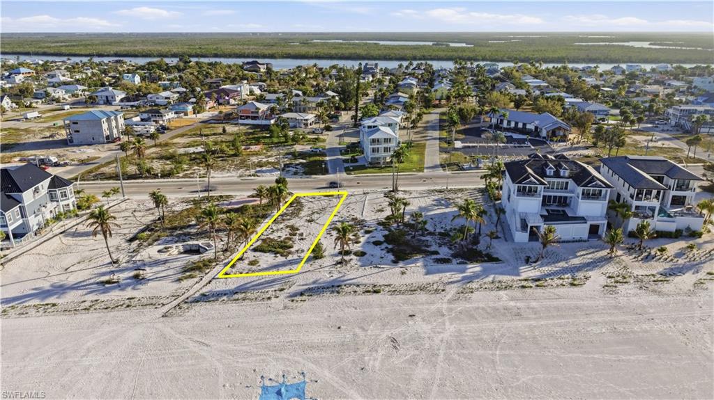3724 Estero Blvd Property Photo 7