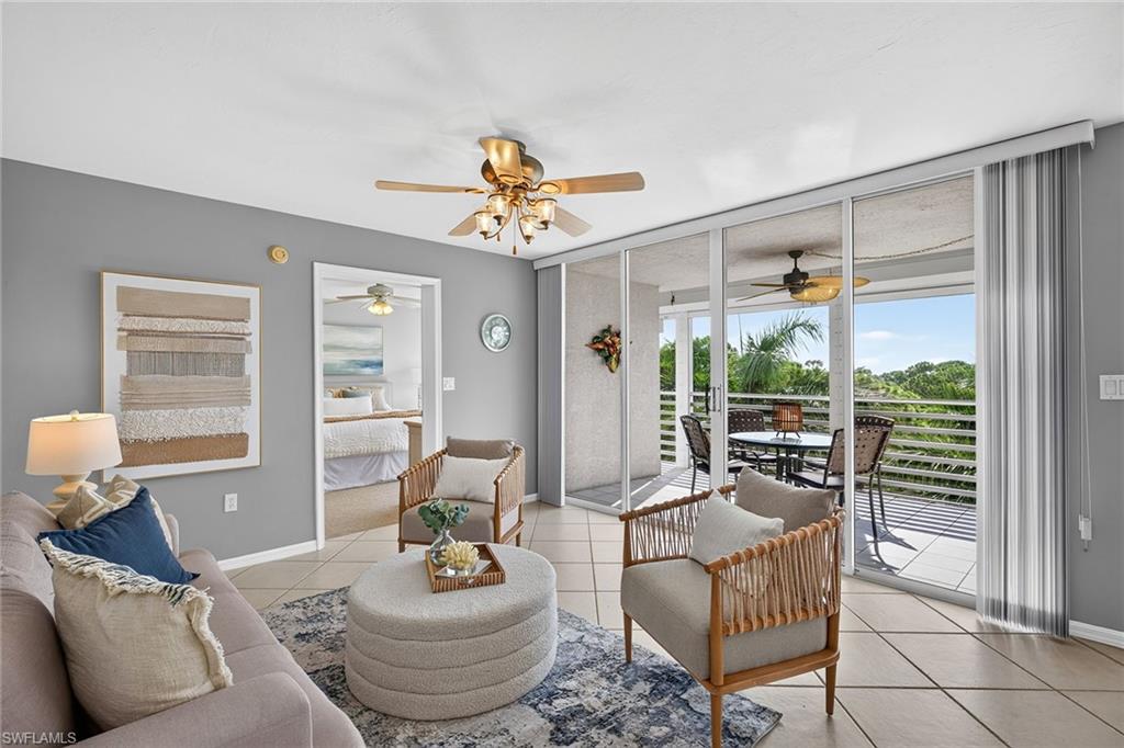 285 Naples Cove Dr 1703 Property Photo 5