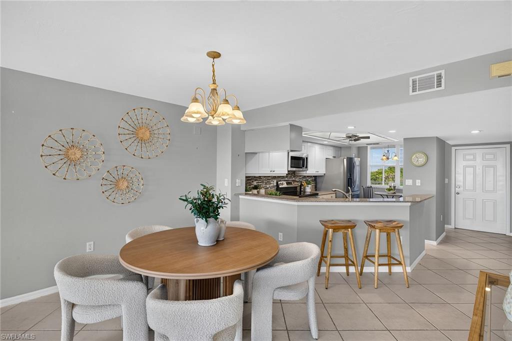 285 Naples Cove Dr 1703 Property Photo 9