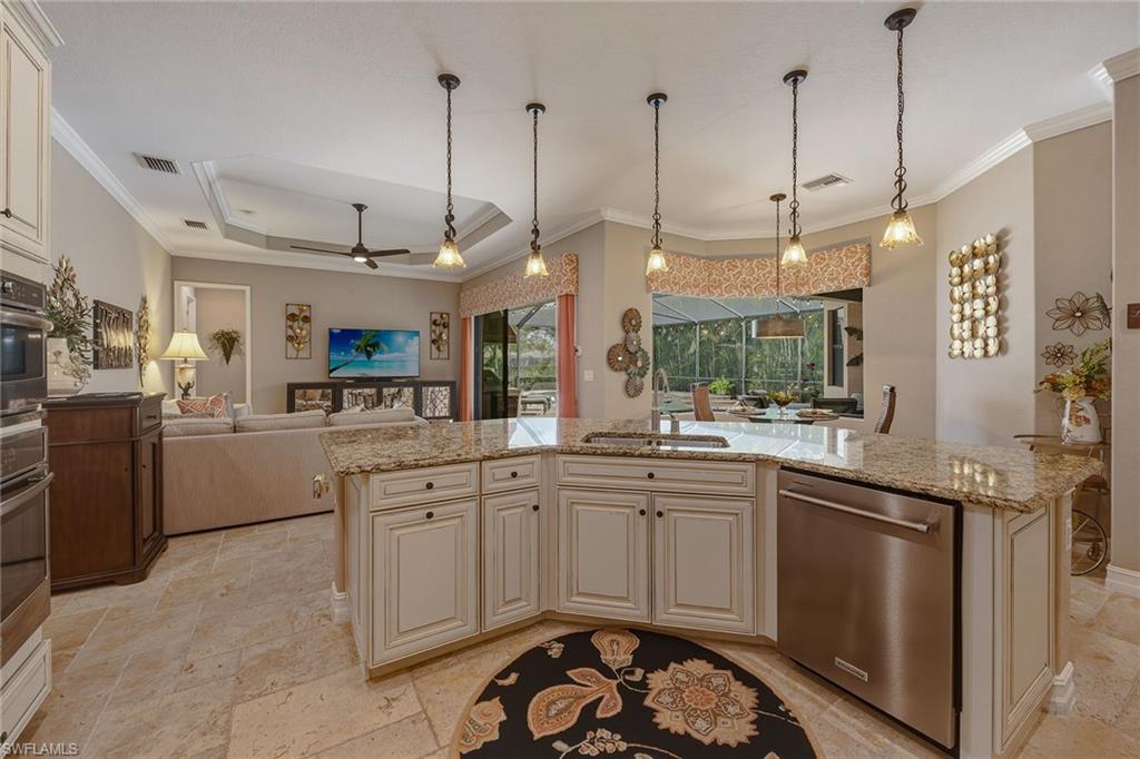9505 Campanile Cir Property Photo 8
