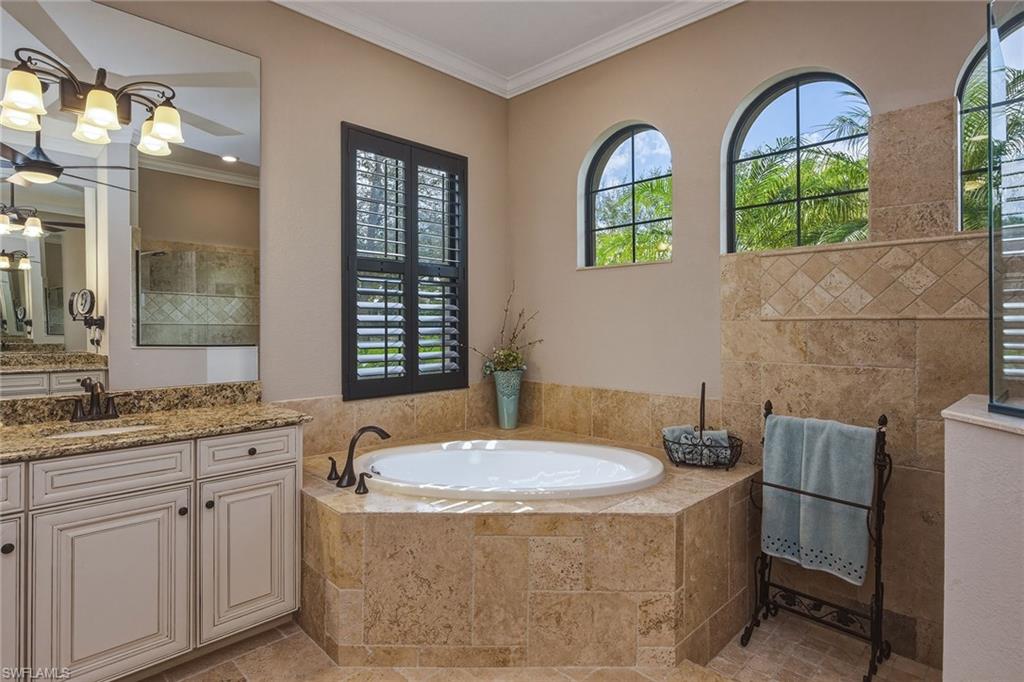 9505 Campanile Cir Property Photo 14