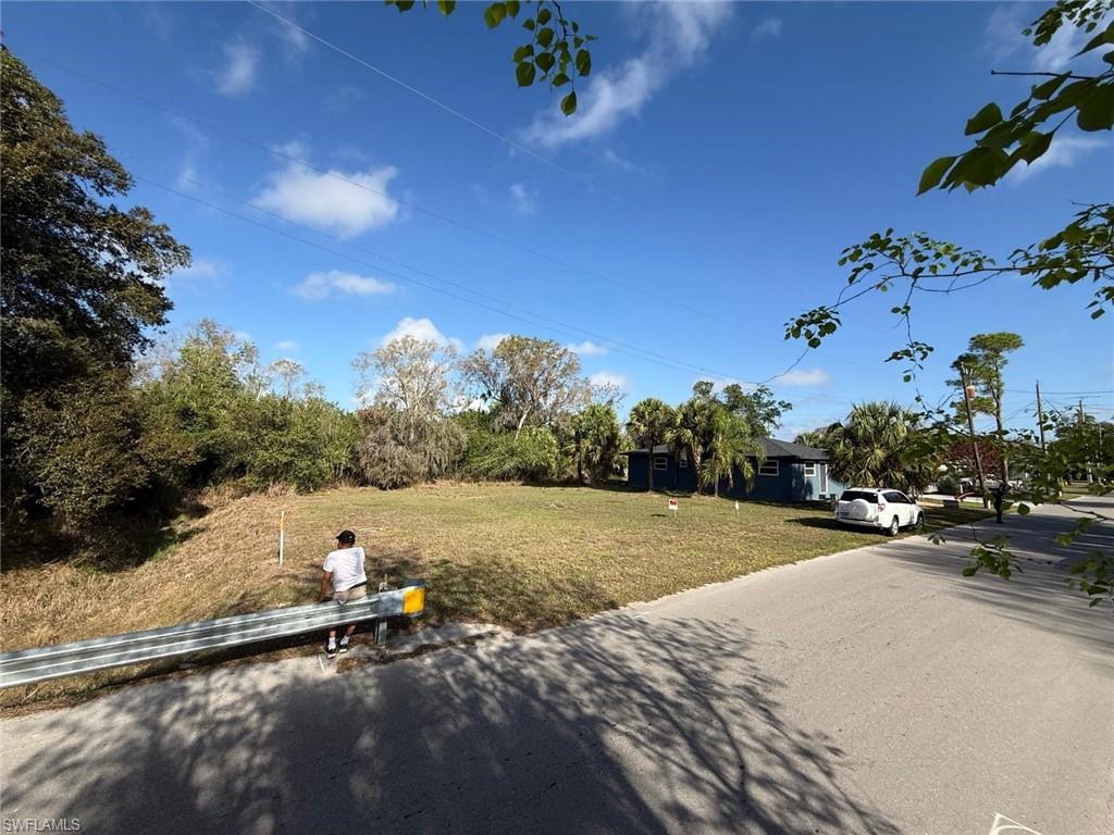 Singleton Ave Property Photo 2