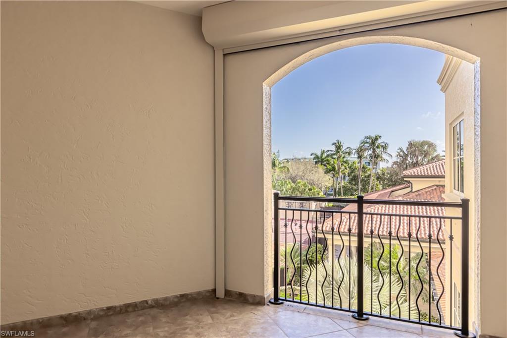 350 Collier Blvd 306 Property Photo 24