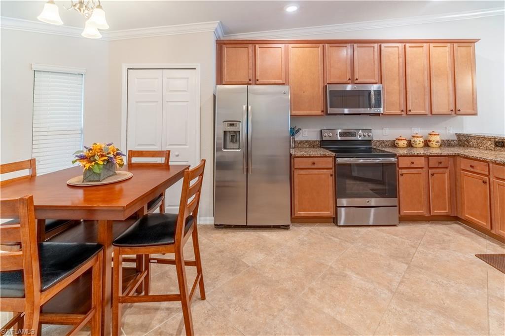 9521 Avellino Way 2426 Property Photo 4