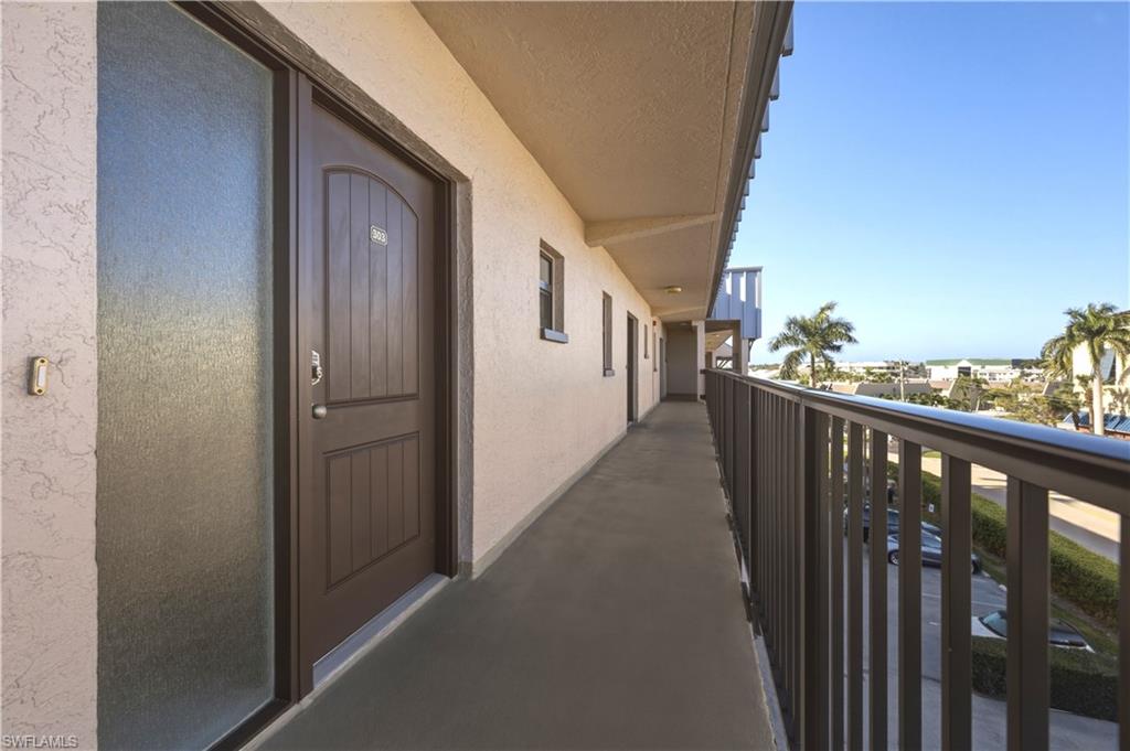 801 River Point Dr 303a Property Photo 2