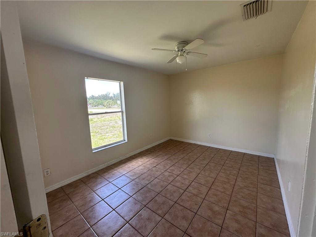 3965 20th St W Property Photo 9